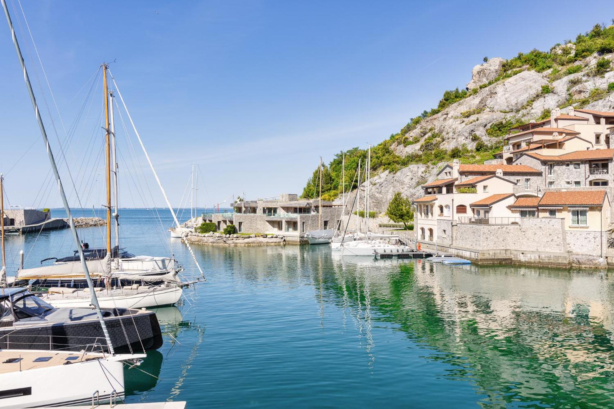 Portopiccolo Apartments Sistiana Bagian luar foto