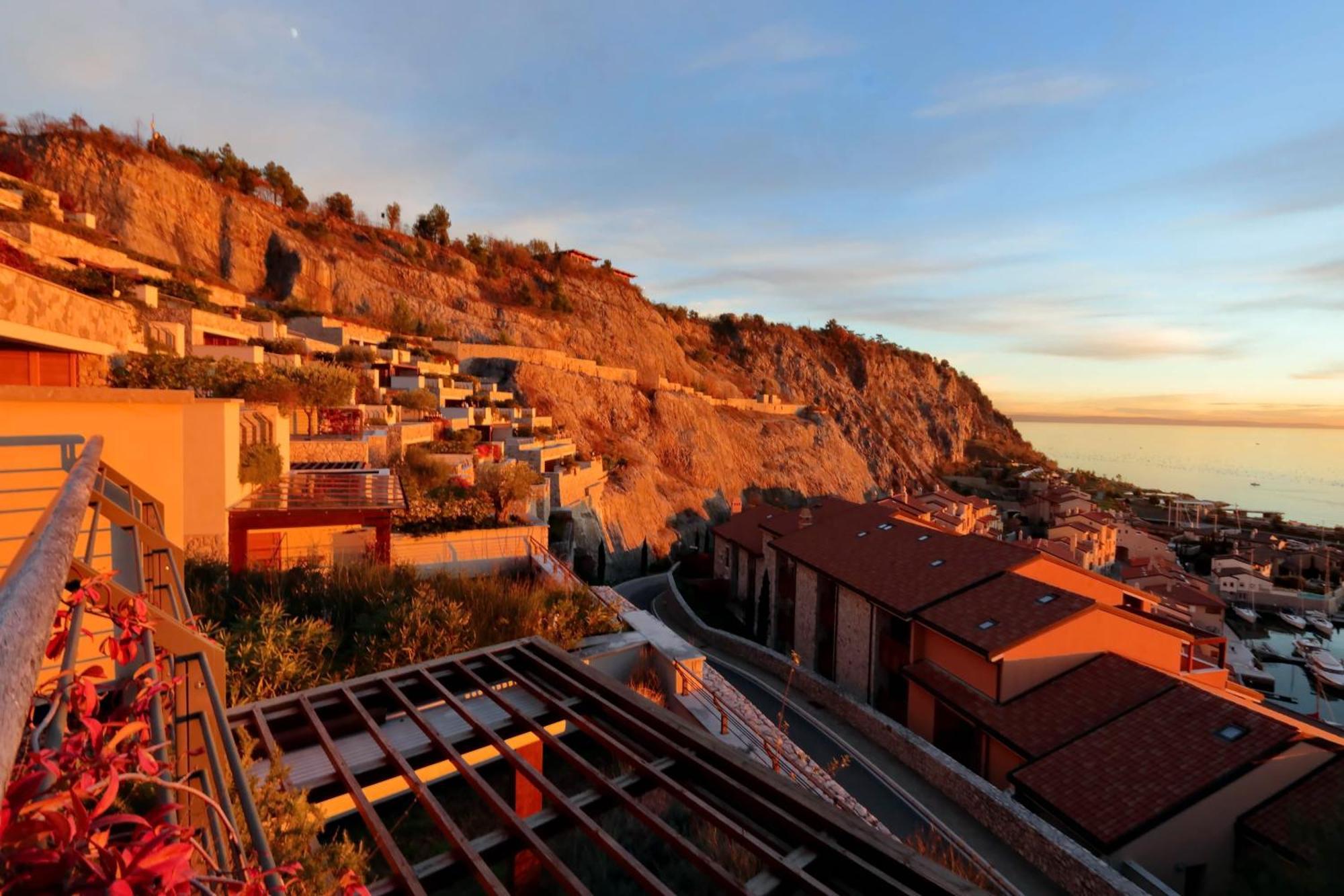 Portopiccolo Apartments Sistiana Bagian luar foto